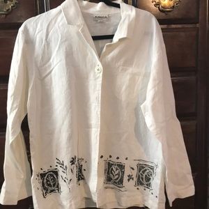 AMICA 4-button on the front jacket; with black and white tiles-squares on front